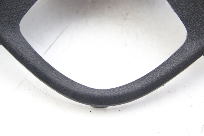 photo de REAR HANDLEBAR COVER PIAGGIO LIBERTY IGET 4T 50 (2015 - 2020) - Technical close-up