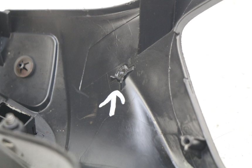 photo de REAR HANDLEBAR COVER PIAGGIO LIBERTY IGET S 125 (2016 - 2020) - Zoom on usage condition