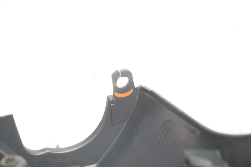 photo de HANDLE BAR REAR PANEL PIAGGIO LIBERTY 125 (1998 - 2008) - Fixing points details