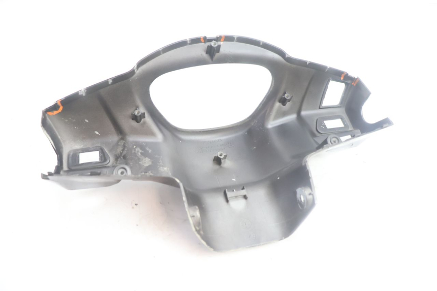 photo de HANDLE BAR REAR PANEL KYMCO LIKE 125 (2009 - 2016) - Surface and material condition