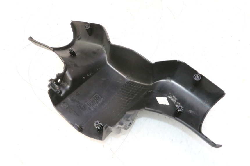 photo de HANDLE BAR REAR PANEL PEUGEOT LUDIX PRO 2T 50 (2010 - 2017) - Fixing points details