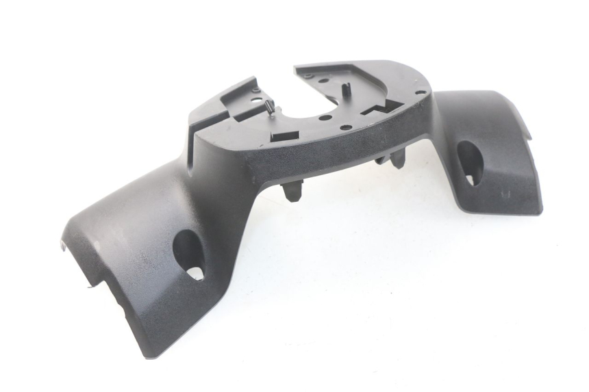 photo de HANDLE BAR REAR PANEL PEUGEOT METROPOLIS 400 (2017 - 2020) - Component detail