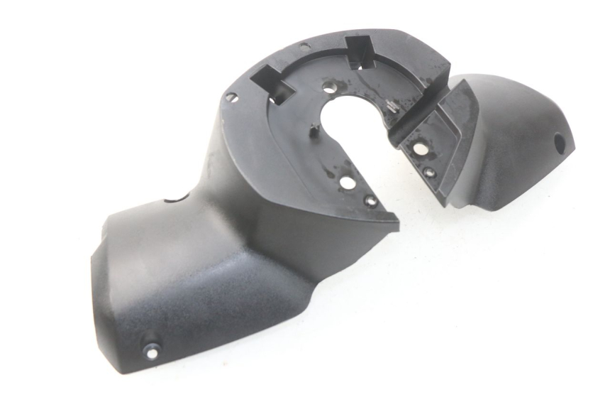 photo de HANDLE BAR REAR PANEL PEUGEOT METROPOLIS 400 (2017 - 2020) - Zoom on usage condition