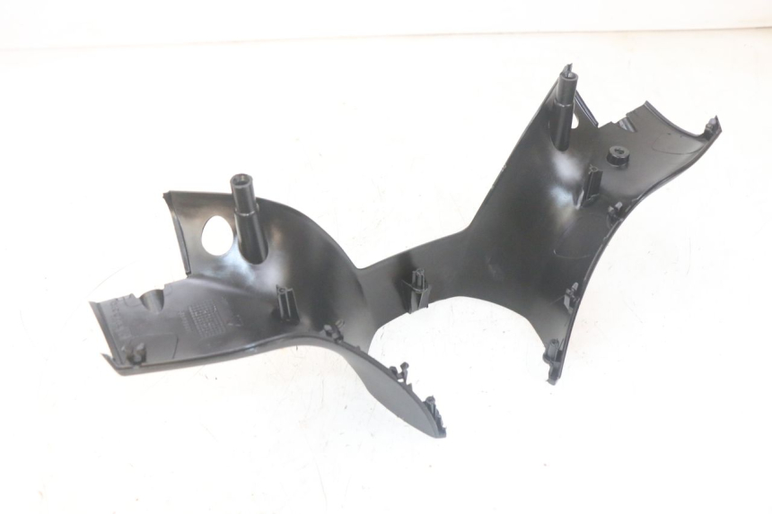 photo de HANDLE BAR REAR PANEL PIAGGIO MP3 HPE 300 (2019 - 2026) - Fixing points details