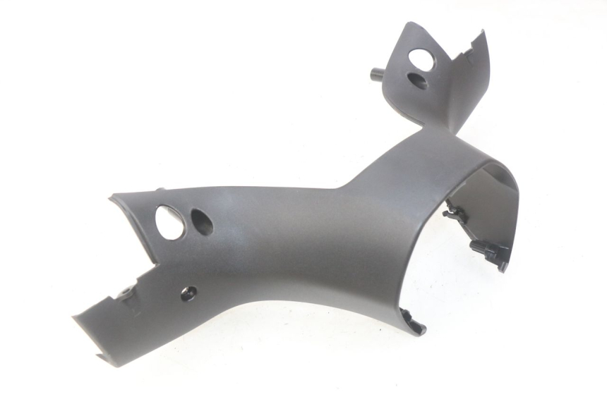photo de REAR HANDLEBAR COVER PIAGGIO MP3 500 (2014 - 2017) - Technical close-up