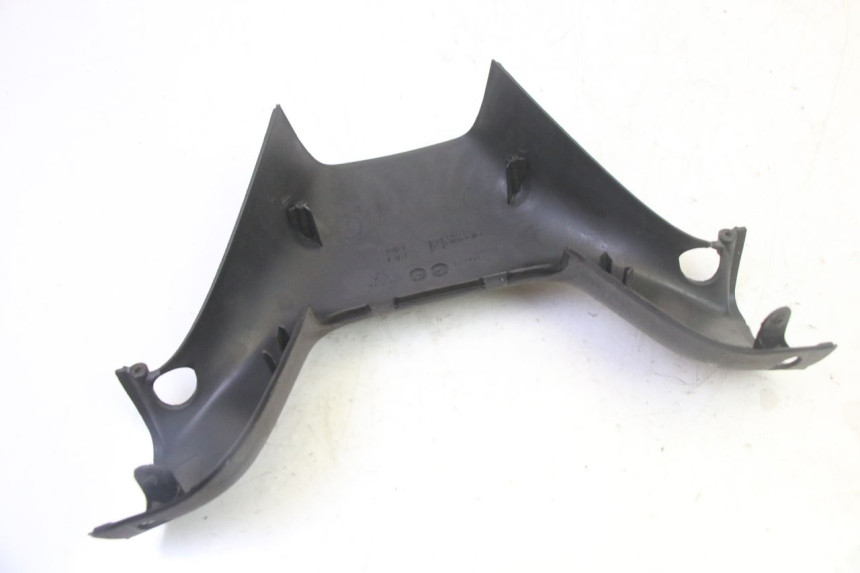 photo de REAR HANDLEBAR COVER PIAGGIO MP3 500 (2011 - 2015) - Surface and material condition