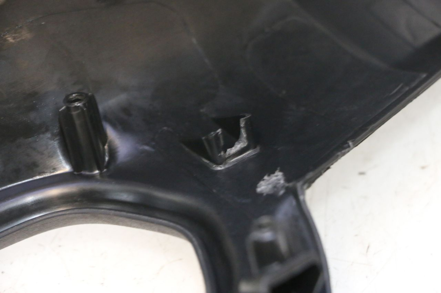 photo de HANDLE BAR REAR PANEL PIAGGIO NEW TYPHOON 50 (2018 - 2021) - Fixing points details