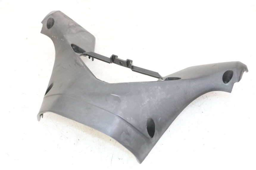 photo de REAR HANDLEBAR COVER GILERA NEXUS 125 (2009 - 2013) - Technical close-up