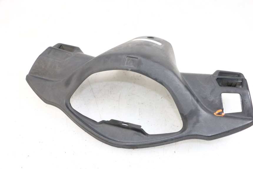 photo de REAR HANDLEBAR COVER HONDA NHX LEAD 110 (2008 - 2010) - Surface and material condition