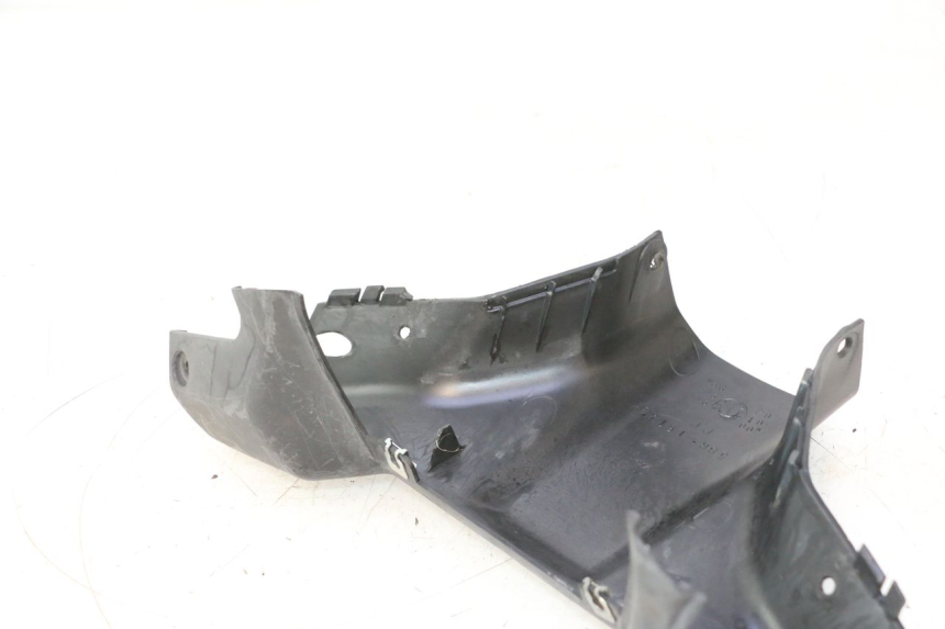photo de HANDLE BAR REAR PANEL MBK NITRO 50 (2004 - 2008) - Zoom on usage condition