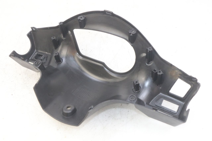 photo de REAR HANDLEBAR COVER SYM ORBIT 2 4T 50 (2018 - 2022) - Zoom on usage condition