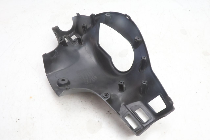 photo de HANDLE BAR REAR PANEL SYM ORBIT 2 4T 50 (2008 - 2017) - Alternative perspective