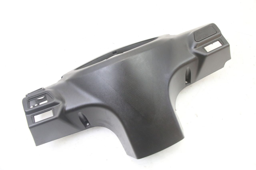 photo de HANDLE BAR REAR PANEL SYM ORBIT III 3 4T 50 (2021 - 2025) - Component detail