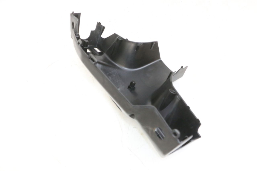 photo de HANDLE BAR REAR PANEL SYM ORBIT III 3 4T 50 (2021 - 2025) - Alternative perspective