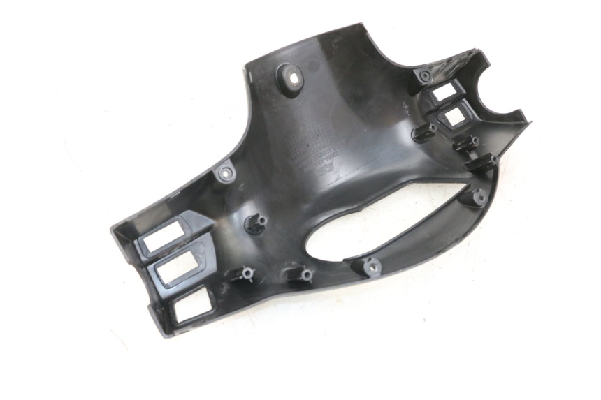 photo de Rear handlebar cover SYM ORBIT 50 (2008 - 2010) - Zoom on usage condition