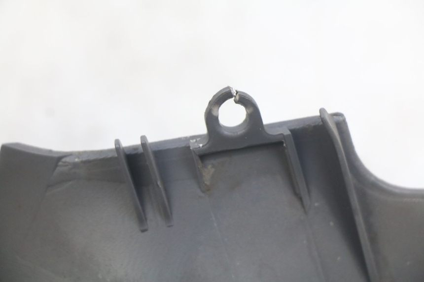 photo de REAR HANDLEBAR COVER HONDA PES PS I 125 (2006 - 2012) - Zoom on usage condition