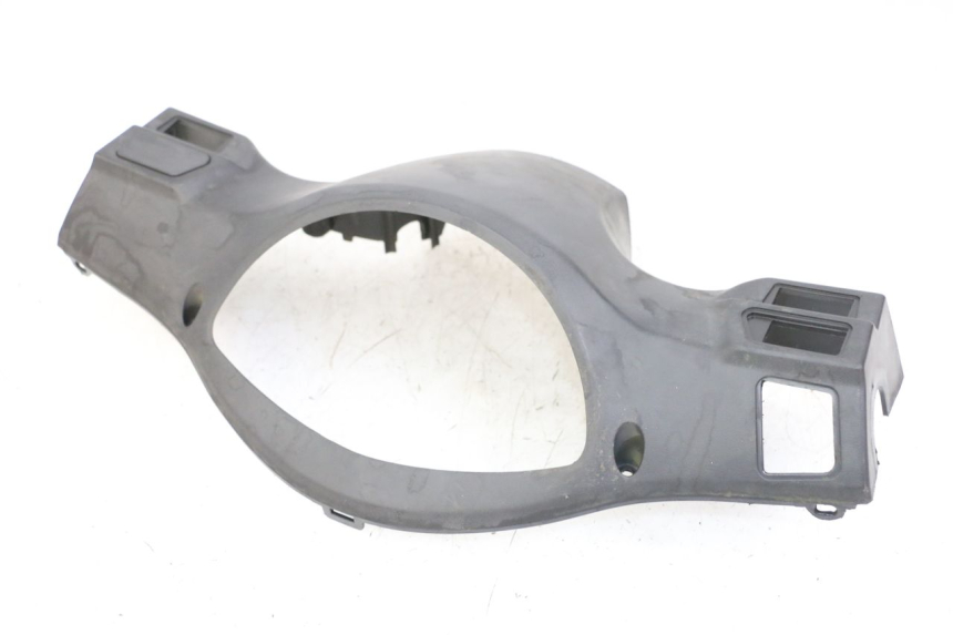 photo de HANDLE BAR REAR PANEL PEUGEOT TWEET 4T 50 (2014 - 2019) - Fixing points details