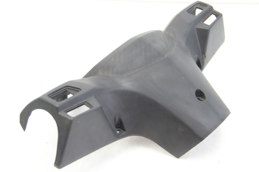 photo de REAR HANDLEBAR COVER RED ELECTRIC RED E PRO 1 (2017 - 2019) - Zoom on usage condition