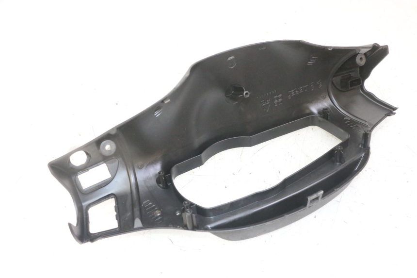 photo de HANDLE BAR REAR PANEL GILERA RUNNER SL 50 (2006 - 2009) - Zoom on usage condition