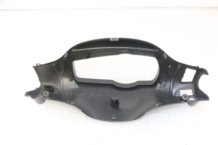 photo de HANDLE BAR REAR PANEL GILERA RUNNER SL 50 (2006 - 2009) - Alternative perspective