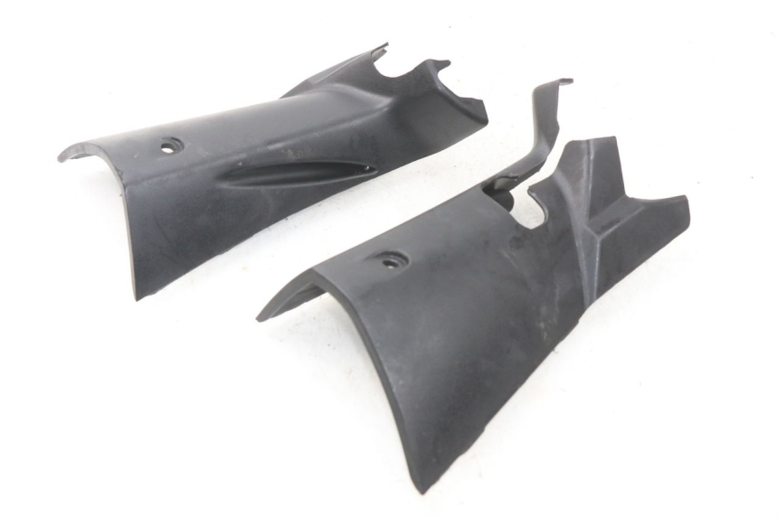 photo de REAR HANDLEBAR COVER DAELIM S2 FI 125 (2008 - 2017) - Main view