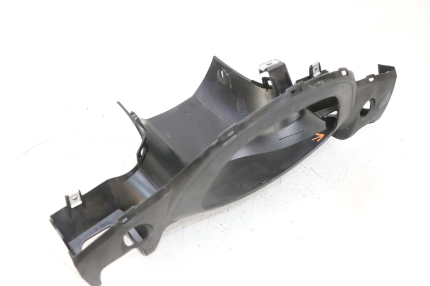 photo de REAR HANDLEBAR COVER JM MOTORS SANTANA 50 (2014 - 2023) - Component detail