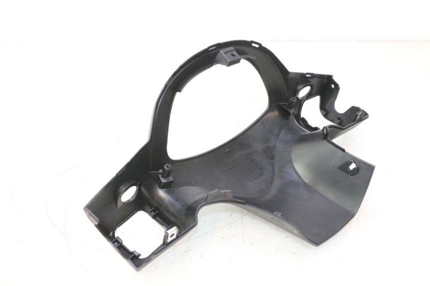 photo de REAR HANDLEBAR COVER JM MOTORS SANTANA 50 (2014 - 2023) - Distinctive features