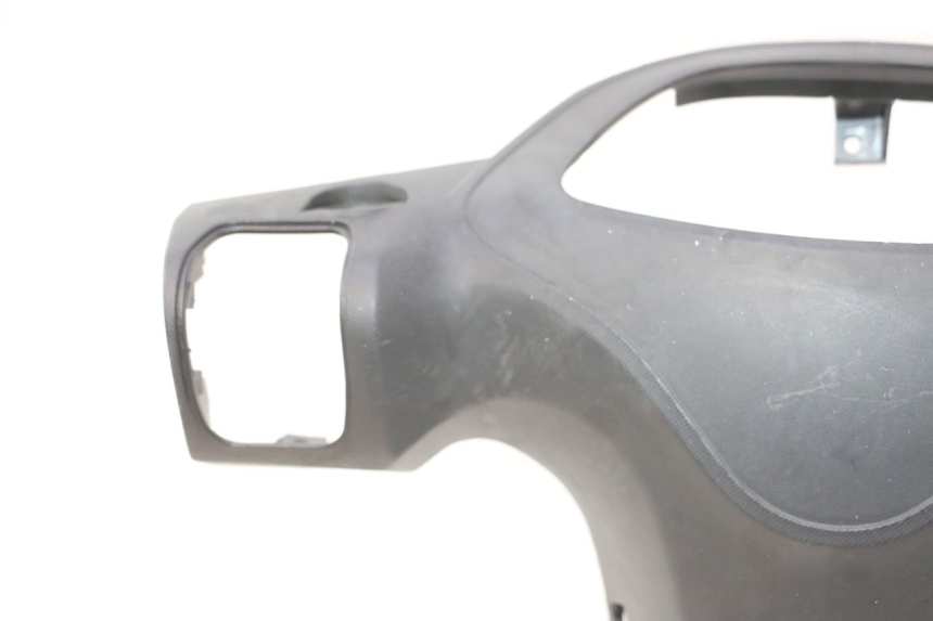 photo de REAR HANDLEBAR COVER JM MOTORS SANTANA 50 (2014 - 2023) - Surface and material condition