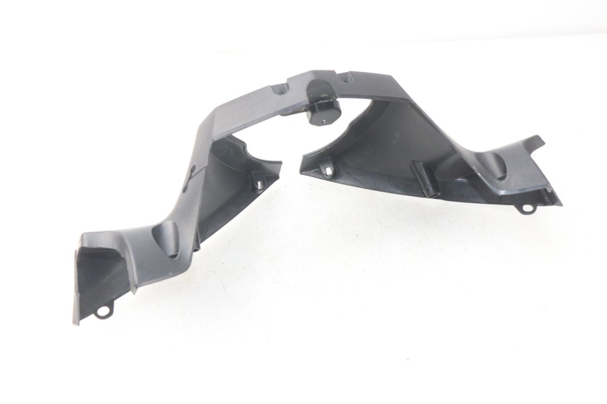 photo de HANDLE BAR REAR PANEL PEUGEOT SATELIS 125 (2006 - 2009) - Technical close-up