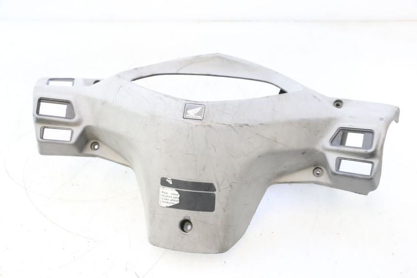 photo de REAR HANDLEBAR COVER HONDA SCV LEAD 100 (2003 - 2007) - Main view