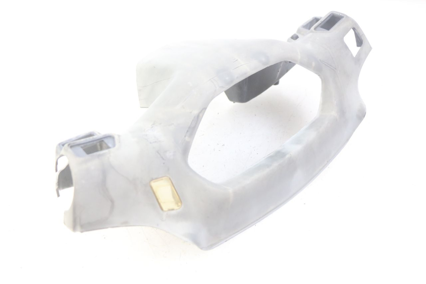 photo de REAR HANDLEBAR COVER PEUGEOT SV 125 (1991 - 1994) - Surface and material condition