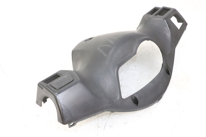 photo de REAR HANDLEBAR COVER SYM ORBIT 2 4T 50 (2018 - 2022) - Zoom on usage condition
