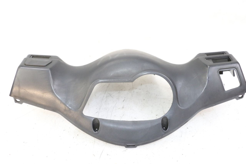 photo de REAR HANDLEBAR COVER SYM ORBIT 2 4T 50 (2018 - 2022) - Alternative perspective