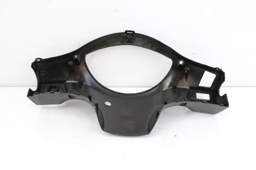 photo de REAR HANDLEBAR COVER PEUGEOT TWEET 125 (2010 - 2017) - Technical close-up