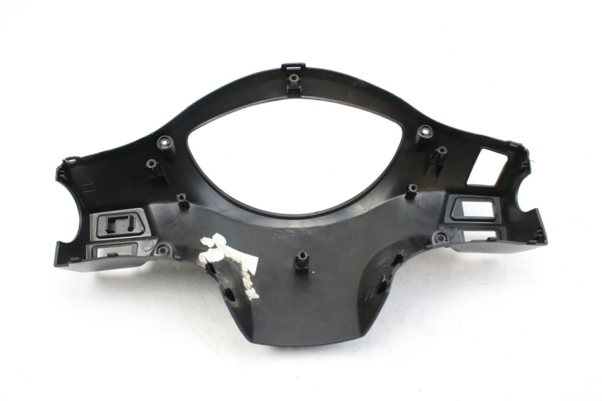 photo de REAR HANDLEBAR COVER PEUGEOT TWEET 125 (2010 - 2017) - Technical close-up