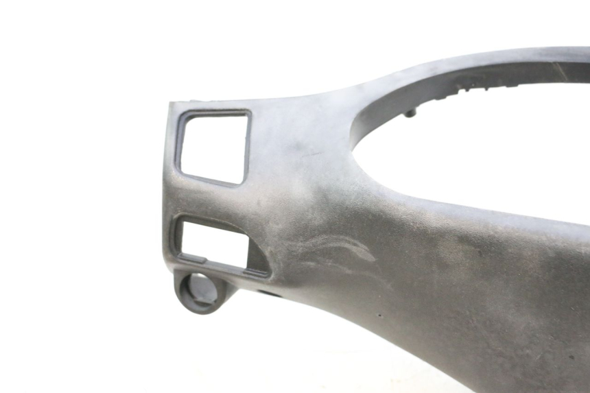 photo de HANDLE BAR REAR PANEL PIAGGIO TYPHOON 50 (2000 - 2009) - Additional view of the item