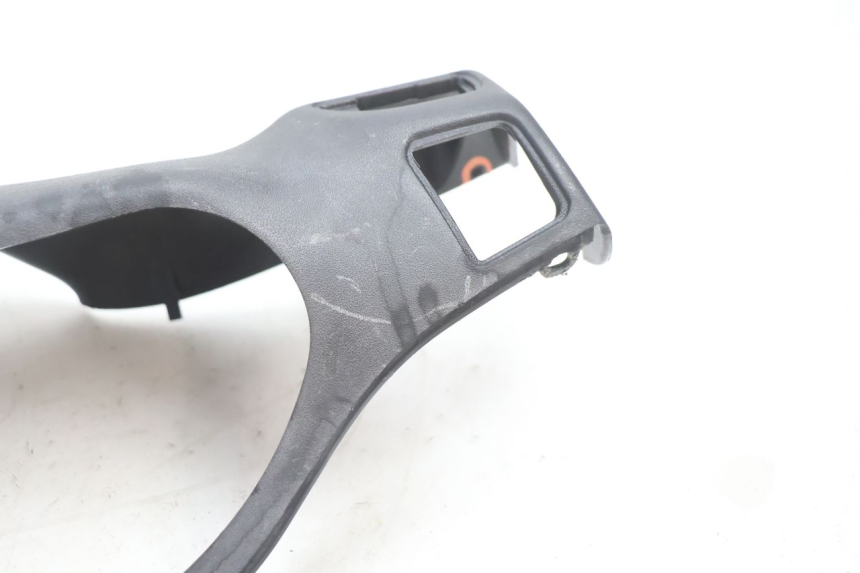 photo de HANDLE BAR REAR PANEL PIAGGIO TYPHOON 50 (2000 - 2009) - Technical close-up