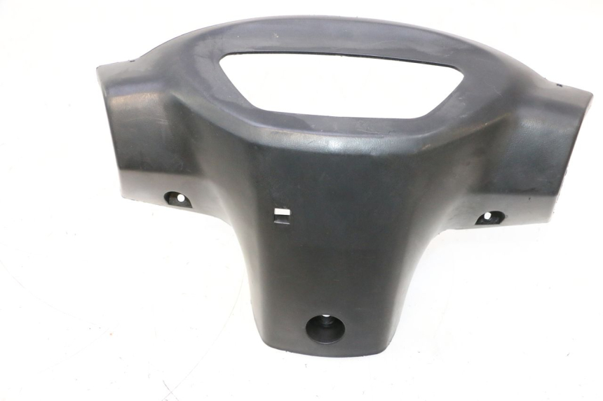 photo de REAR HANDLEBAR COVER PEUGEOT V-CLIC VCLIC 50 (2007 - 2013) - Surface and material condition