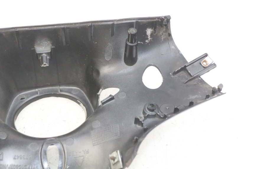 photo de REAR HANDLEBAR COVER PIAGGIO VESPA PRIMAVERA 2T 50 (2013 - 2018) - Alternative perspective