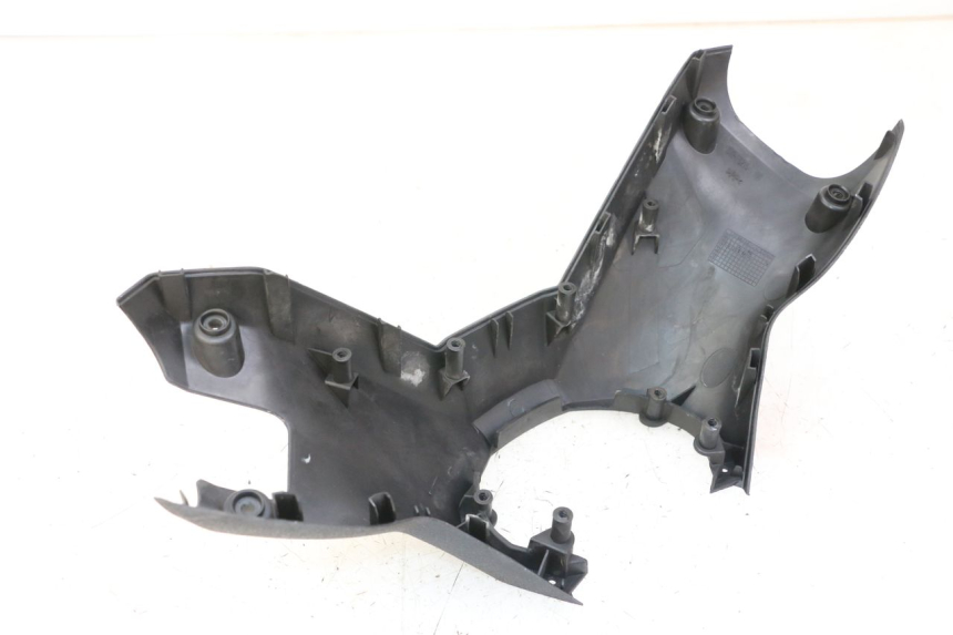 photo de REAR HANDLEBAR COVER YAMAHA X-MAX XMAX ABS 250 (2010 - 2012) - Technical close-up