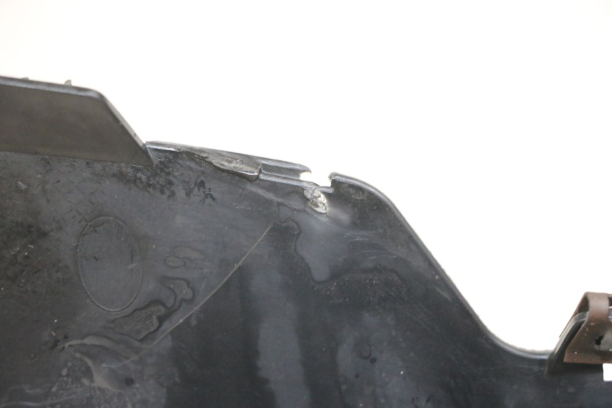 photo de REAR HANDLEBAR COVER YAMAHA XMAX X-MAX 125 (2006 - 2009) - Zoom on usage condition