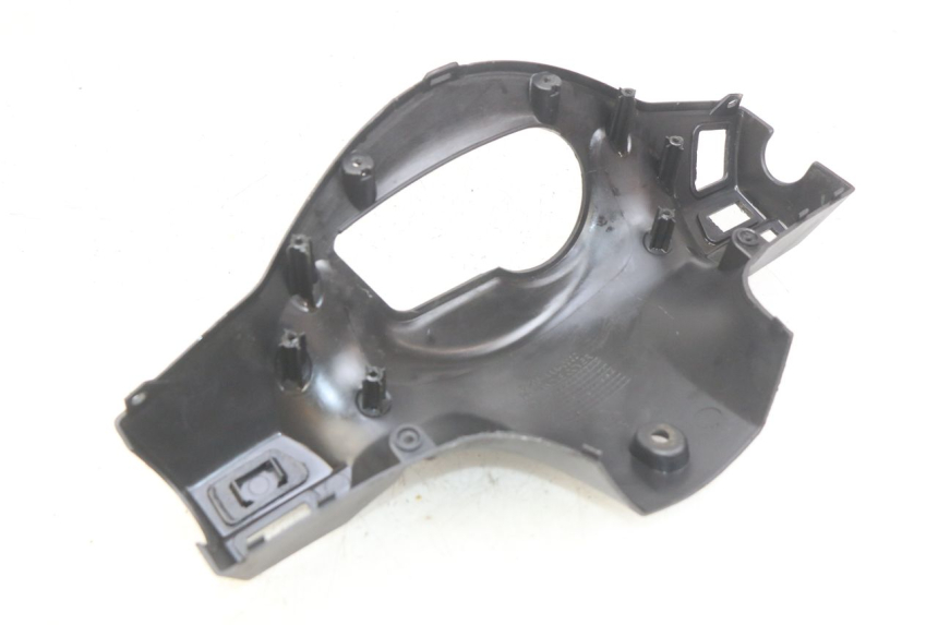 photo de REAR HANDLEBAR COVER SYM X-PRO 4T 50 (2014 - 2021) - Zoom on usage condition