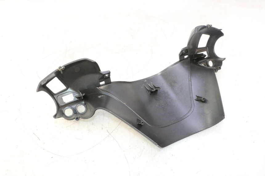 photo de HANDLE BAR REAR PANEL PIAGGIO X8 STREET 125 (2006 - 2007) - Fixing points details