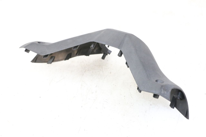 photo de REAR HANDLEBAR COVER YAMAHA X-MAX XMAX ABS 250 (2010 - 2014) - Zoom on usage condition