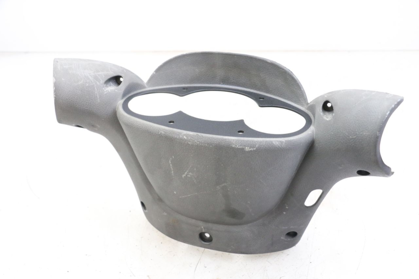 photo de REAR HANDLEBAR COVER YAMAHA YP MAJESTY 125 (2002 - 2006) - Main view