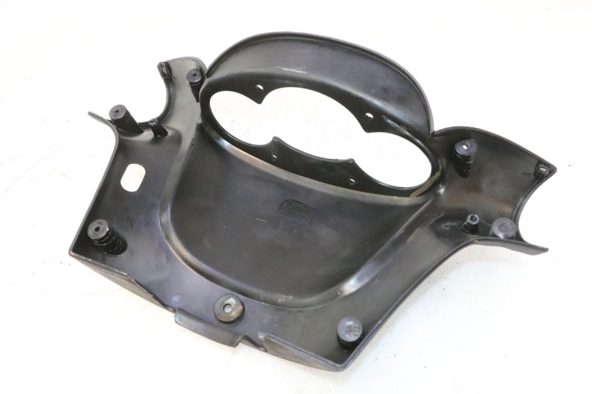photo de HANDLE BAR REAR PANEL YAMAHA YP MAJESTY 125 (1998 - 2001) - Technical close-up