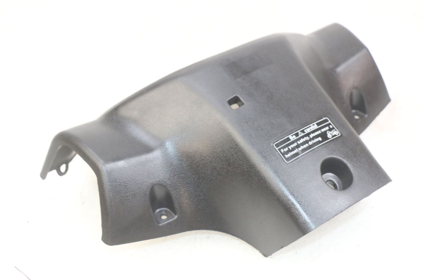 photo de REAR HANDLEBAR COVER UNIVERSAL BIKE ZN50QT-11B 50 (2018 - 2021) - Zoom on usage condition