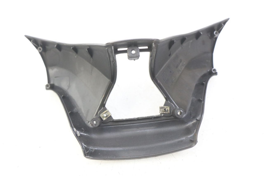photo de HANDLEBAR COVER FRONT APRILIA ATLANTIC 500 (2002 - 2003) - Zoom on usage condition