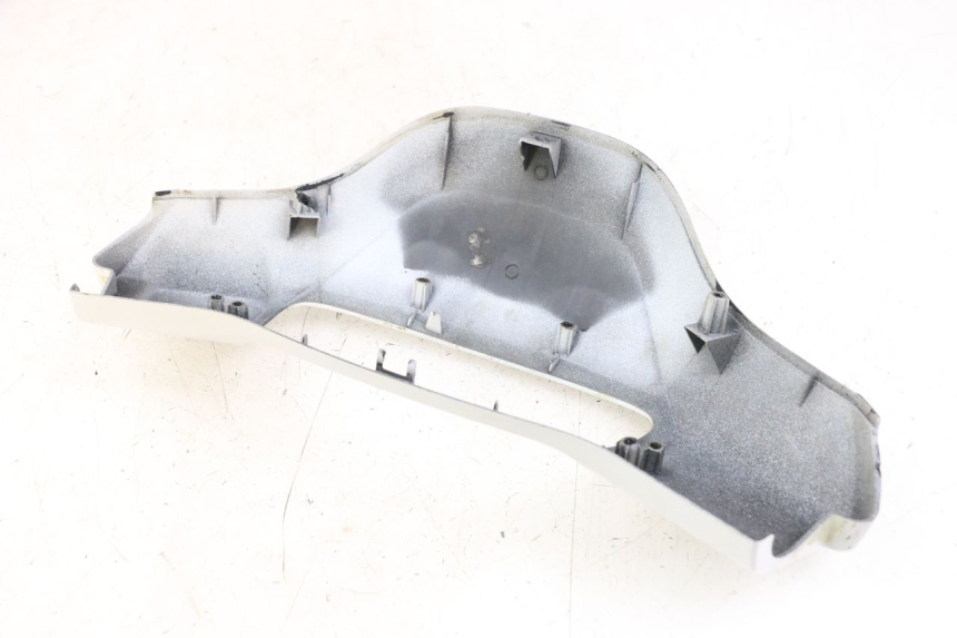 photo de HANDLEBAR COVER FRONT MBK BOOSTER SPIRIT 50 (2004 - 2017) - Alternative perspective