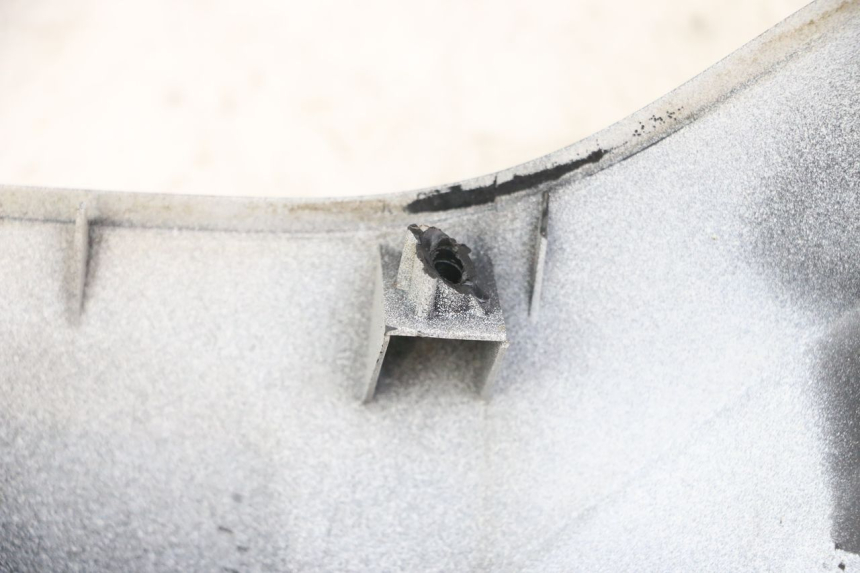 photo de HANDLEBAR COVER FRONT MBK BOOSTER SPIRIT 50 (2004 - 2017) - Technical close-up